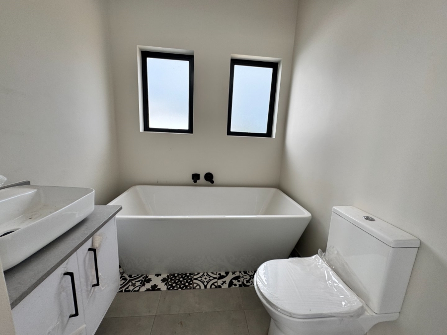 3 Bedroom Property for Sale in Helderzicht Eco Estate North West